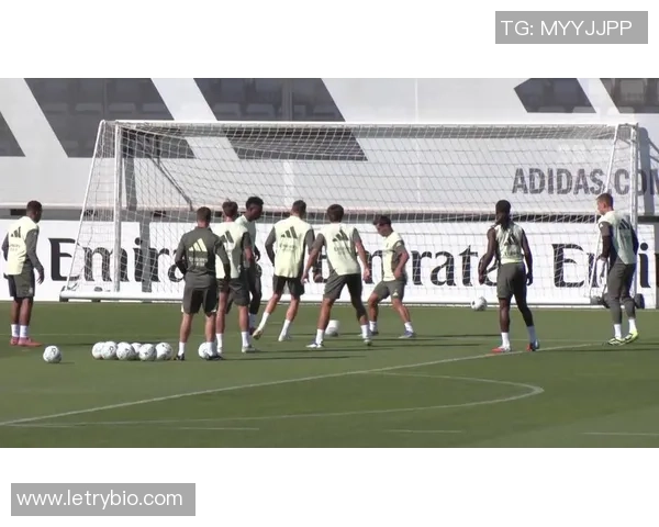 周日045塞维利亚迎战莱万特争夺西甲积分榜重要战役